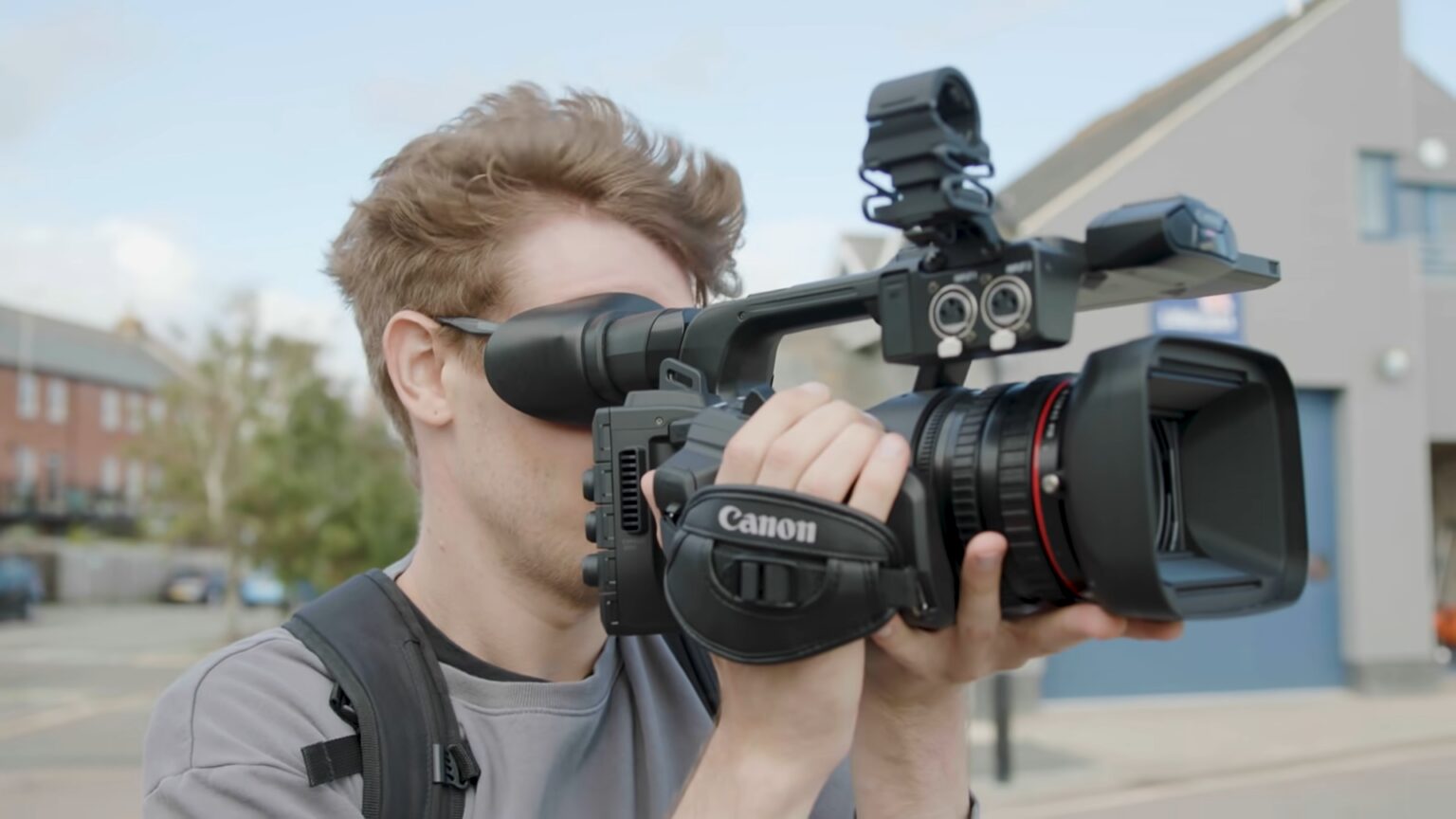 4 Difference Between Camcorder and Cinema Camera 2024 Guide