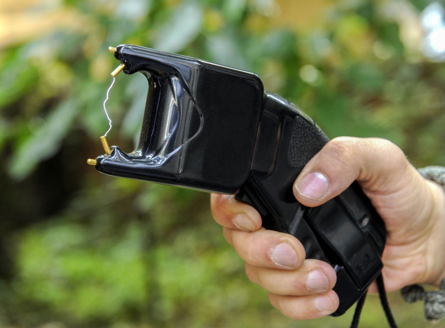 Taser Gun vs. Pepper Spray Which Is More Effective for Women’s Safety?