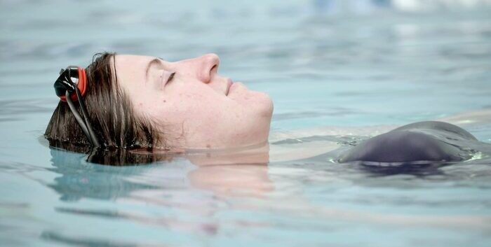 Physical-Health-Advantages-of-swimming-for-adults