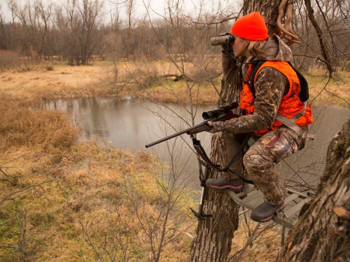 Tree Stands Ground Blinds for hunters